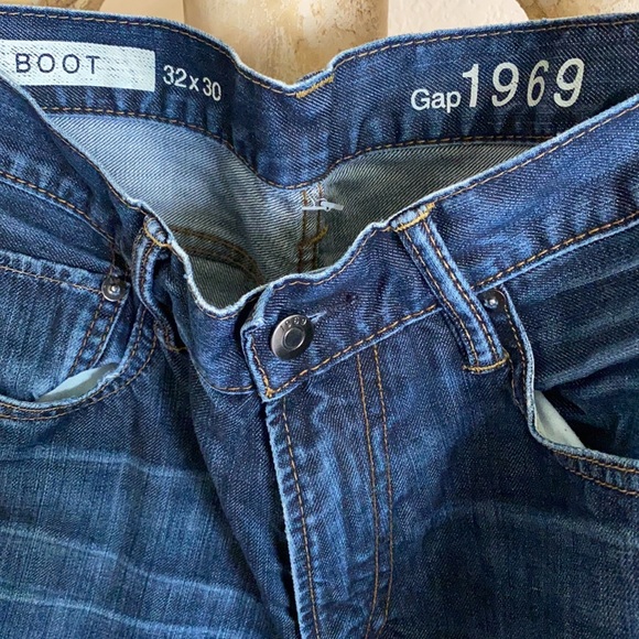 SOLD π¦ GAP Jeans Boot Cut - Picture 8 of 9